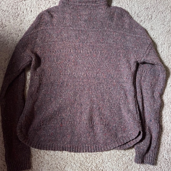 Sherpa Yuden pullover sweater in Beet Red. Size S. Perfect condition. - Picture 5 of 7